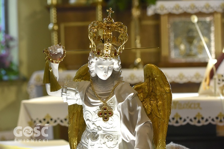Rozpoczęcie peregrynacji figury św. Michała Archanioła w Świebodzicach