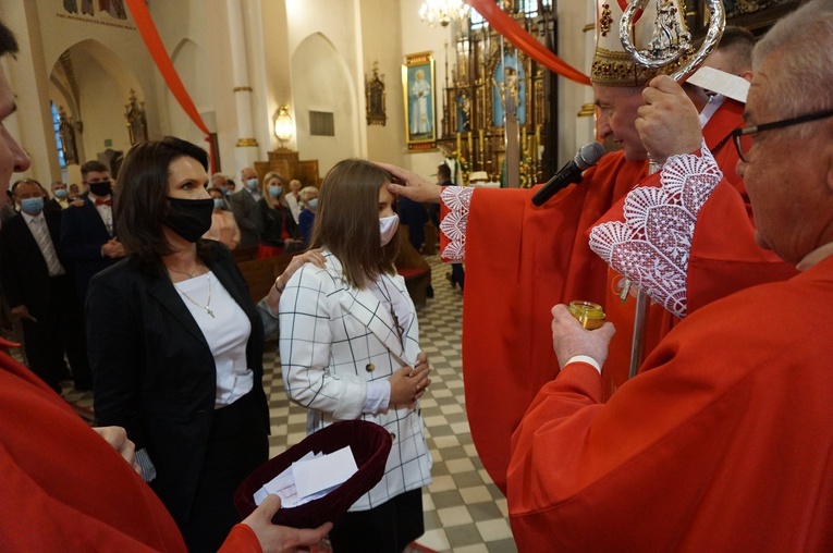 Bierzmowanie w Jadownikach