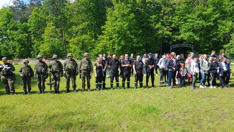 Myśliwi pamiętają o dzieciach