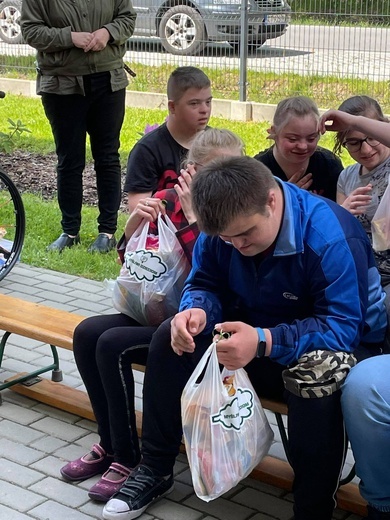 Myśliwi pamiętają o dzieciach