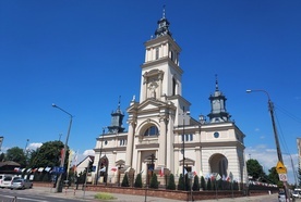 Kościół NSJ na osiedlu Glinice.