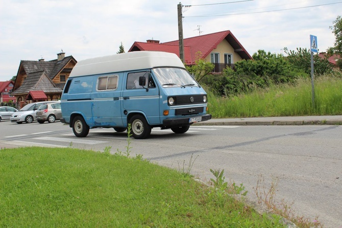 Zjazd starych samochodów w Brzesku