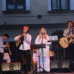 Tarnów. Koncert na Placu Katedralnym