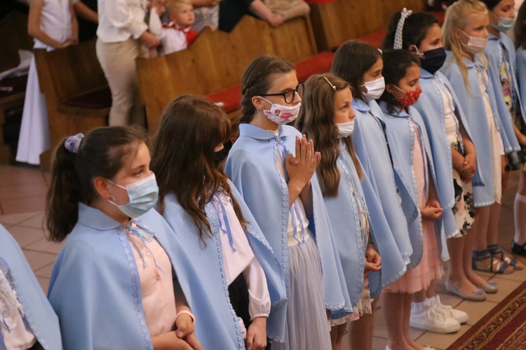 Brzesko. Przyjęcie ministrantów i deesemek