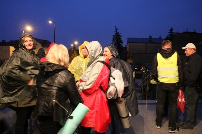 Nocna Pielgrzymka Kobiet z Radomia do Starej Błotnicy