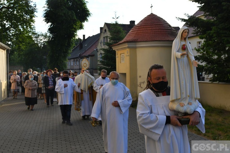 Z dalekiej Fatimy do Przemkowa