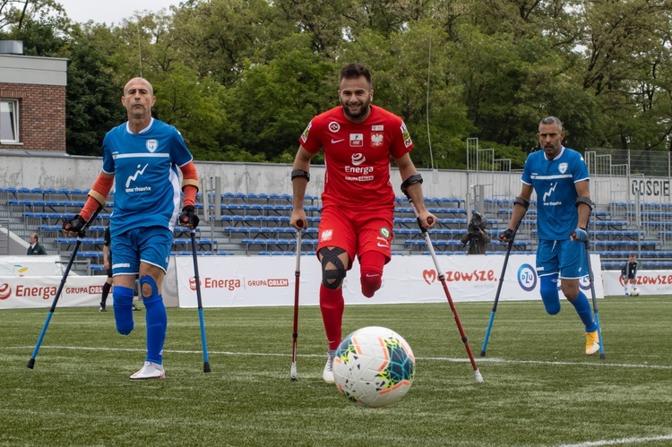 Amp Futbol Cup na Bemowie