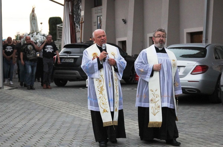 Relikwie św. Teresy od Dzieciątka Jezus i jej rodziców, Ludwika i Zelii Martin w Kalnej