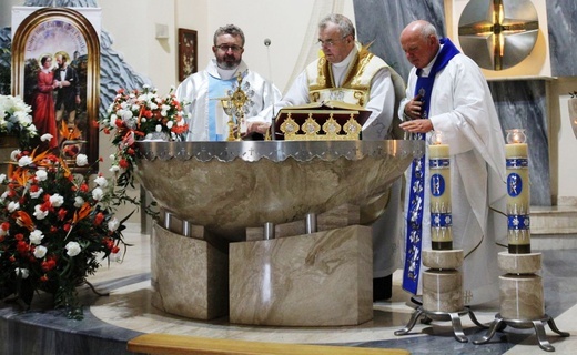 Relikwie św. Teresy od Dzieciątka Jezus i jej rodziców, Ludwika i Zelii Martin w Kalnej