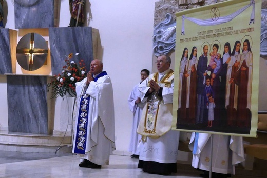 Relikwie św. Teresy od Dzieciątka Jezus i jej rodziców, Ludwika i Zelii Martin w Kalnej