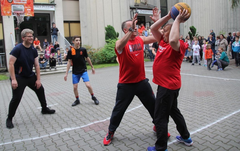 Festyn w Sercu i koncert niemaGOtu w Bielsku-Białej - 2021