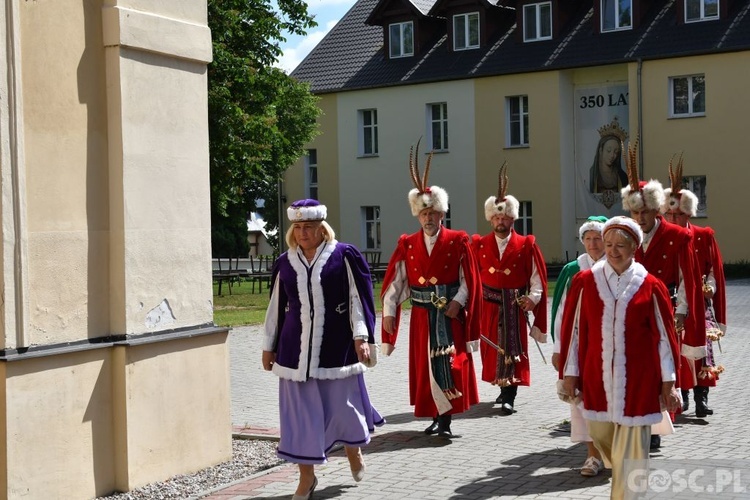 W Rokitnie rozpoczął się odpust