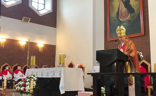 W kościele MB Niepokalanej homilię wygłosił bp Roman Pindel.