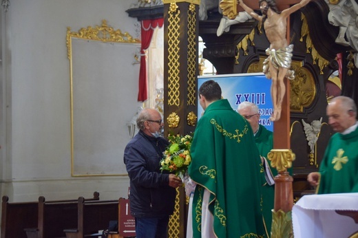 Przyszli do Matki