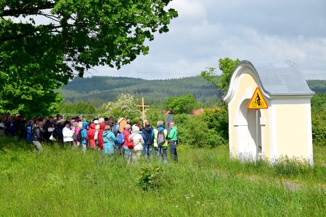 Przyszli do Matki