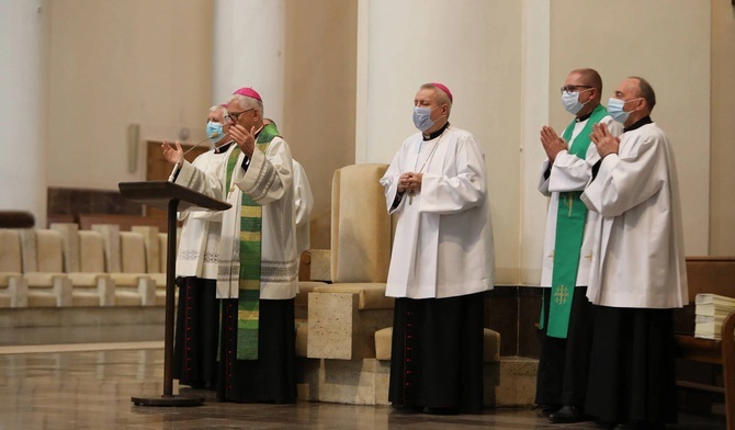 Abp Skworc do kapłanów: Pandemia stała się szansą dla ewangelizacji