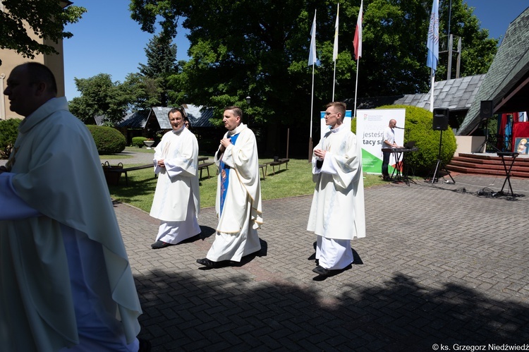 Pielgrzymka chorych i cierpiących oraz służby zdrowia do Rokitna