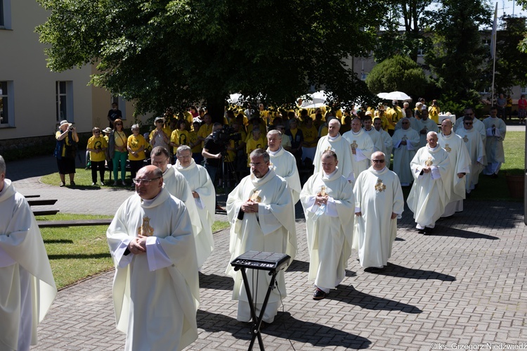 Pielgrzymka chorych i cierpiących oraz służby zdrowia do Rokitna