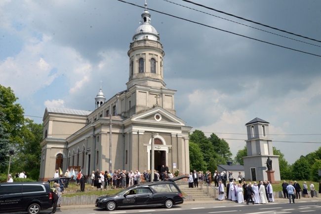 Uroczystości pogrzebowe ks. Wiesława Wilka