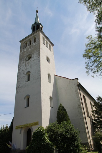 Wokół Sanktuarium NMP Różańcowej w Nowolesiu