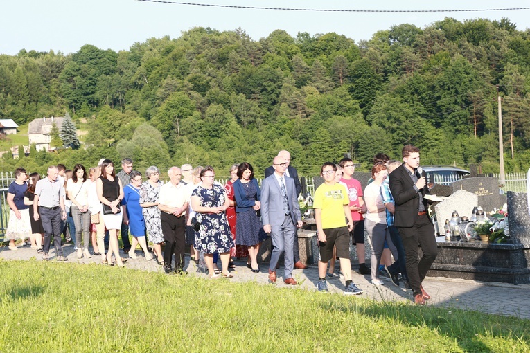 Organy i ołtarz w Pogwizdowie