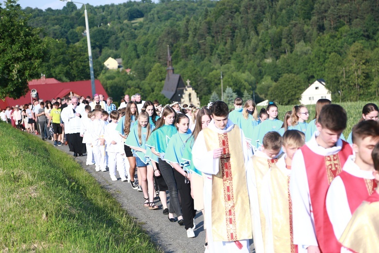 Organy i ołtarz w Pogwizdowie