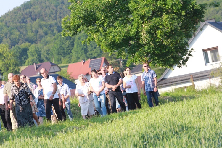 Organy i ołtarz w Pogwizdowie