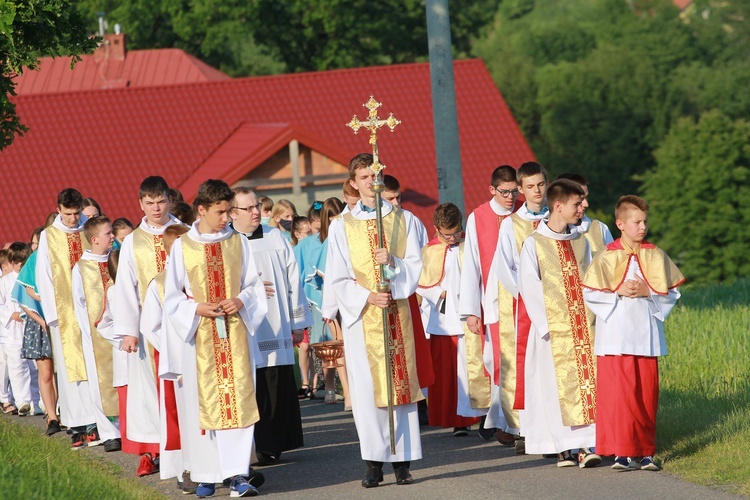 Organy i ołtarz w Pogwizdowie