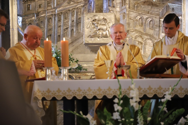 Msza św. w 100-lecie posługi sióstr sercanek na Franciszkańskiej 3