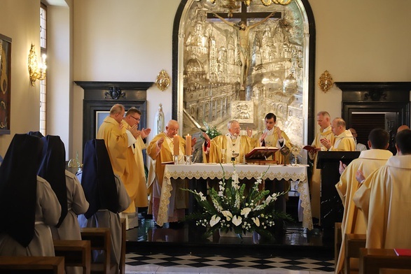 Należą do rodziny papieskiej. 100-lecie posługi sercanek w krakowskiej kurii