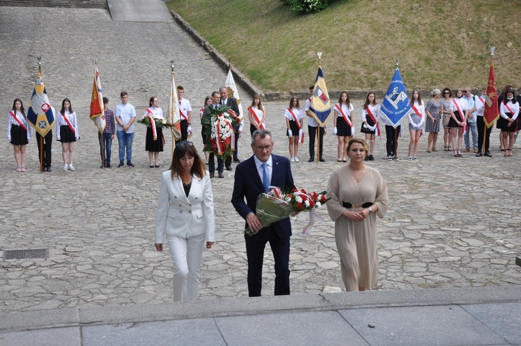 Pielgrzymka szkół im. Powstańców Śląskich na Górę Świętej Anny