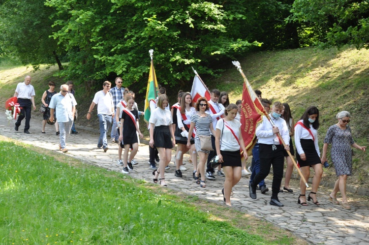 Pielgrzymka szkół im. Powstańców Śląskich na Górę Świętej Anny