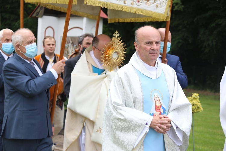 Jubileusze ks. Andrzeja Woźniaka i organisty Jarosława Wysogląda w Polance Górnej