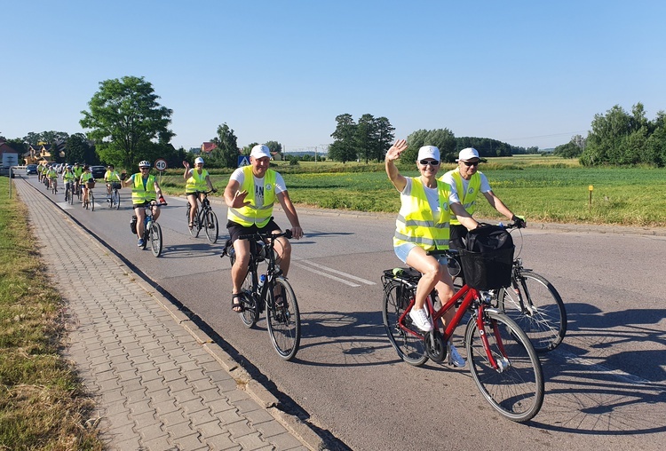 Proboszczewice. Pielgrzymka rowerowa