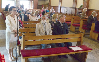 	Historię organizacji przybliżyła Jadwiga Kazana. 