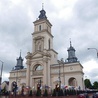 	Kościół na radomskich Glinicach to projekt Stefana Szyllera, jednego z najwybitniejszych architektów przełomu XIX i XX wieku.