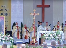 ▲	Uroczystej Mszy św. przewodniczył metropolita lubelski.
