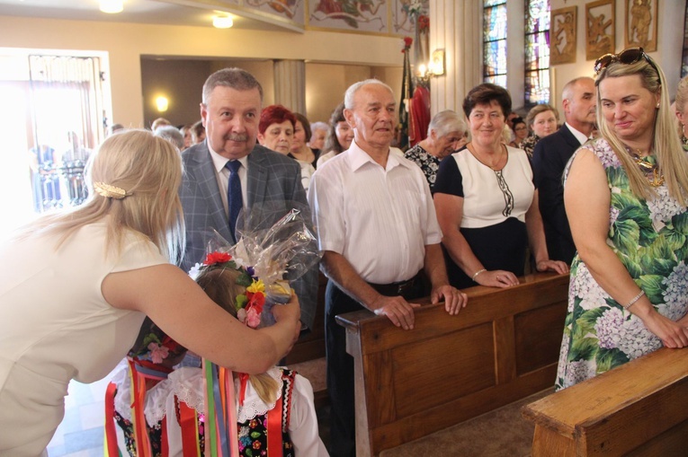 Góra Motyczna. Uroczyste wprowadzenie relikwii św. Jana Pawła II