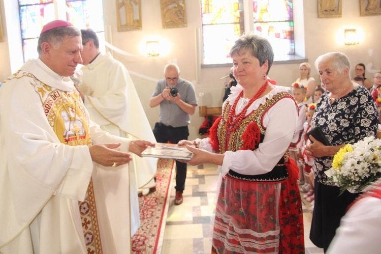 Góra Motyczna. Uroczyste wprowadzenie relikwii św. Jana Pawła II