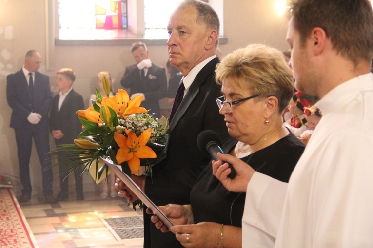 Góra Motyczna. Uroczyste wprowadzenie relikwii św. Jana Pawła II