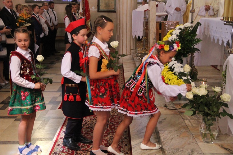 Góra Motyczna. Uroczyste wprowadzenie relikwii św. Jana Pawła II