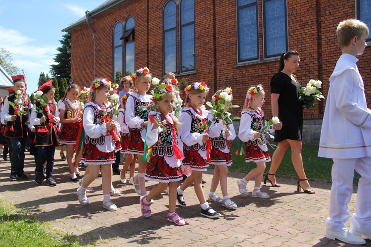 Góra Motyczna. Uroczyste wprowadzenie relikwii św. Jana Pawła II