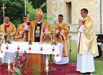 Biskup Jeż przekazał seminarium kielich papieża Franciszka, otrzymany za pośrednictwem abp. Henryka Nowackiego.
