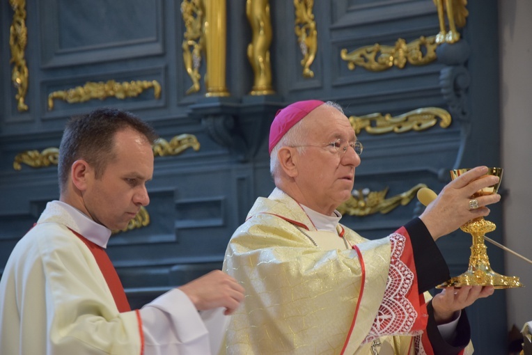 Dąb pamięci i modlitwy za śp bp. Alojzego Orszulika