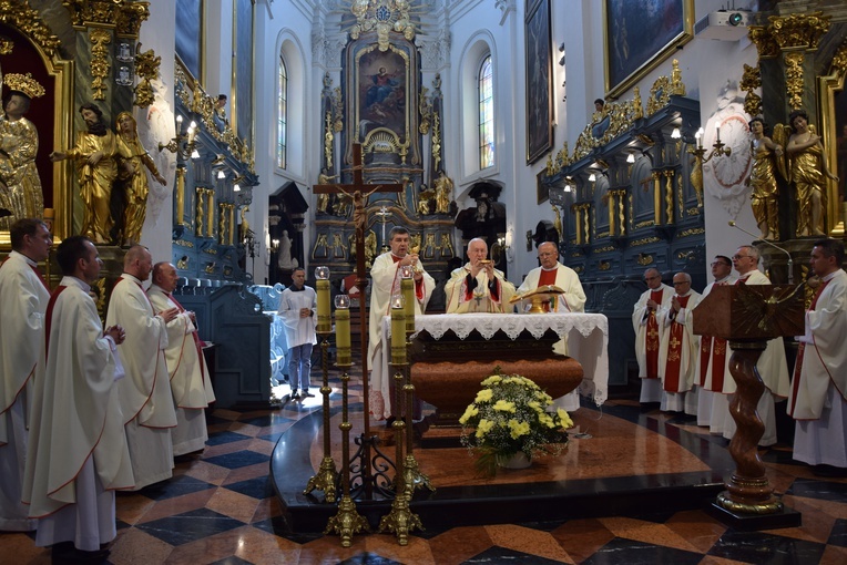 Dąb pamięci i modlitwy za śp bp. Alojzego Orszulika