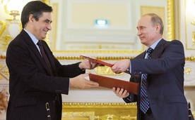 François Fillon i Władimir Putin 10 lat temu jako przywódcy dwóch państw. Dziś obaj już reprezentują jedno.