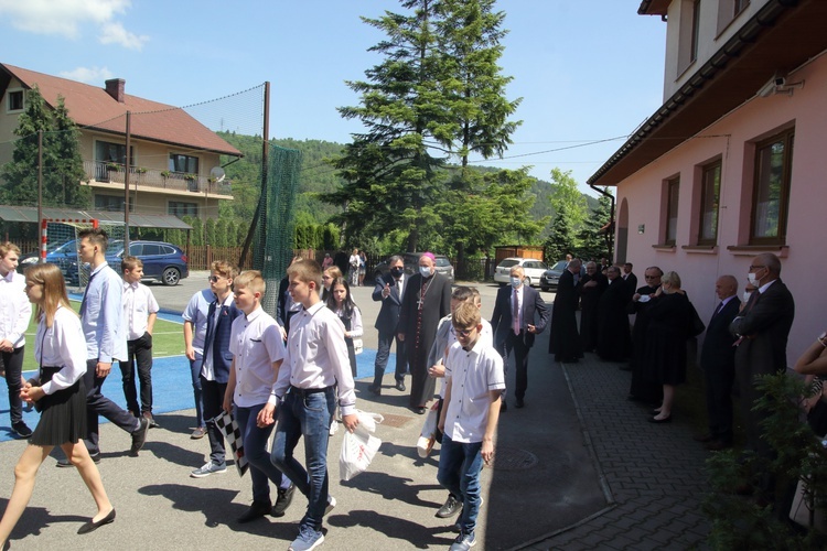 Zabrzeż. Bł. s. Celestyna Faron patronką szkoły