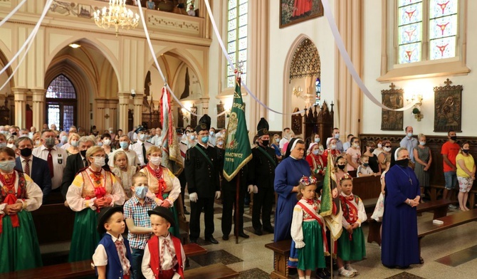 Parafianie z Wilamowic i ich goście dziękowali za życie i posługę ks. prałata Michała Boguty.