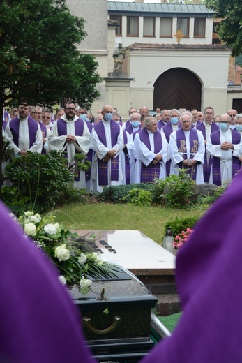 Pogrzeb śp. ks. infułata Edmunda Podzielnego