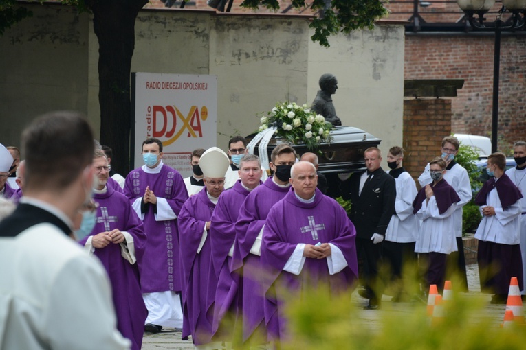 Pogrzeb śp. ks. infułata Edmunda Podzielnego